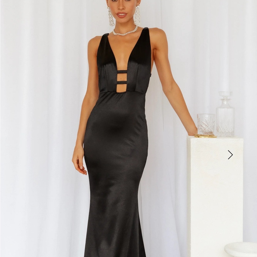 Regal moment maxi dress black